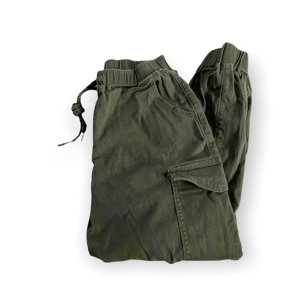 | ALMOST FAMOUS | Army green joggers